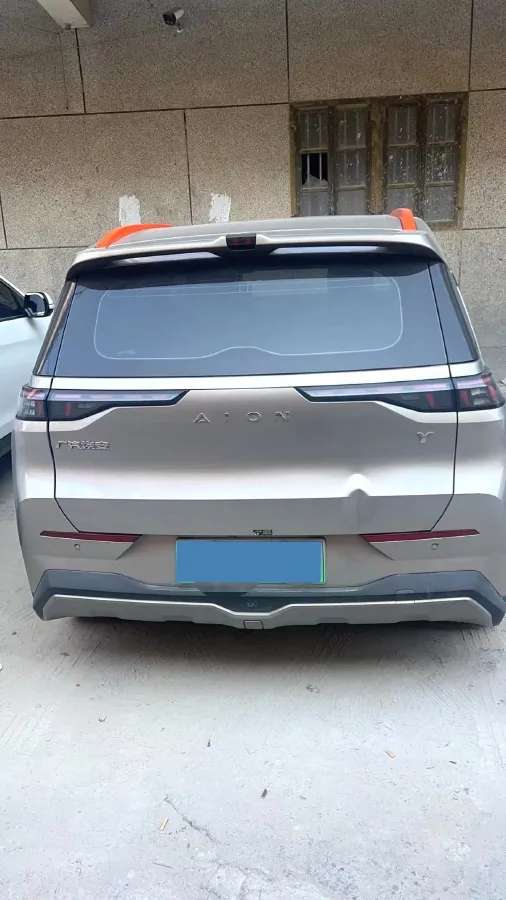 2022 Geely Okavango 1.8T 184HP L4 7DCT,autocango,china used car exporter,china ev exporter,chinese used car exporter,chinese used ev exporter