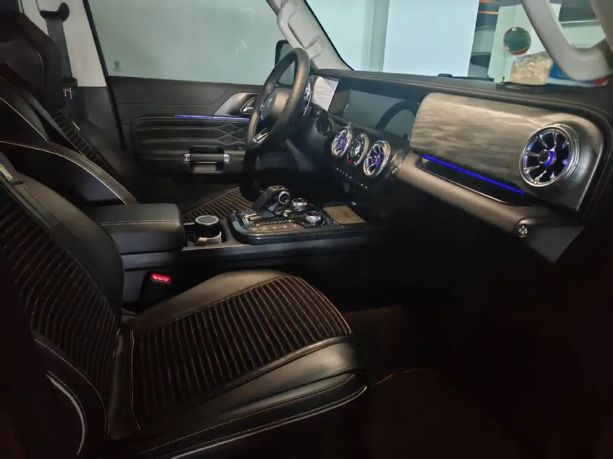 2023 Tank 300 2.0T 227HP L4 8AT,autocango,china used car exporter,china ev exporter,chinese used car exporter,chinese used ev exporter