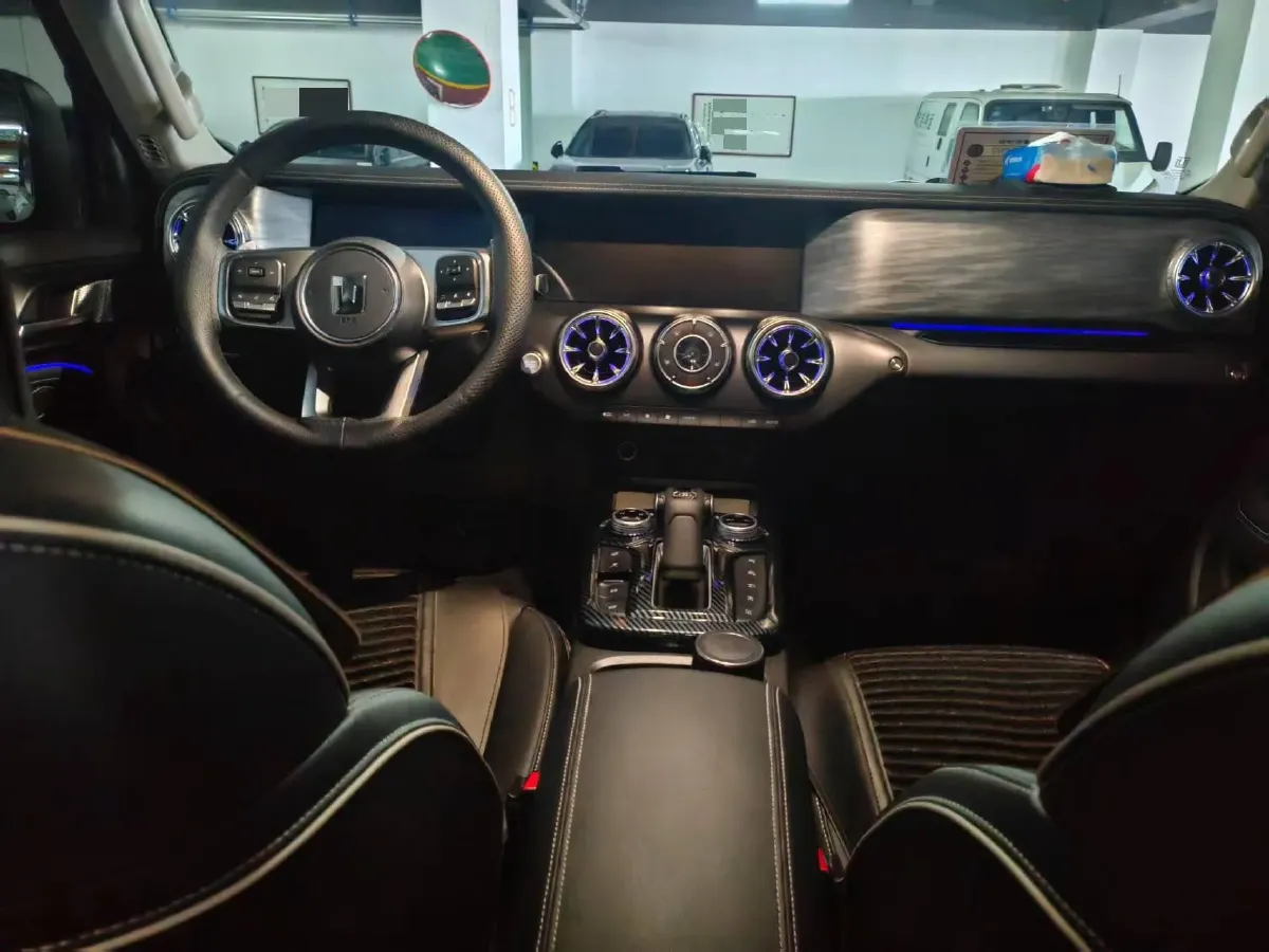 2023 Tank 300 2.0T 227HP L4 8AT,autocango,china used car exporter,china ev exporter,chinese used car exporter,chinese used ev exporter