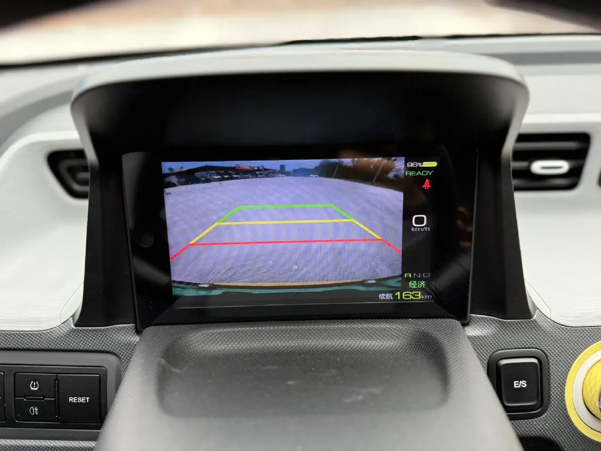 2022 WuLing HongGuang MINI EV BEV 13.9KWH,autocango,china used car exporter,china ev exporter,chinese used car exporter,chinese used ev exporter