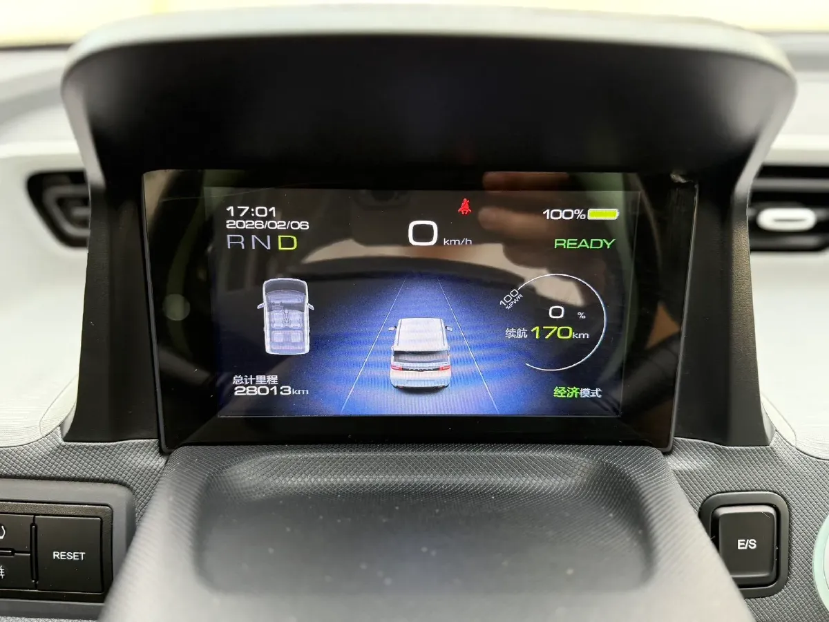 2022 WuLing HongGuang MINI EV BEV 13.9KWH,autocango,china used car exporter,china ev exporter,chinese used car exporter,chinese used ev exporter