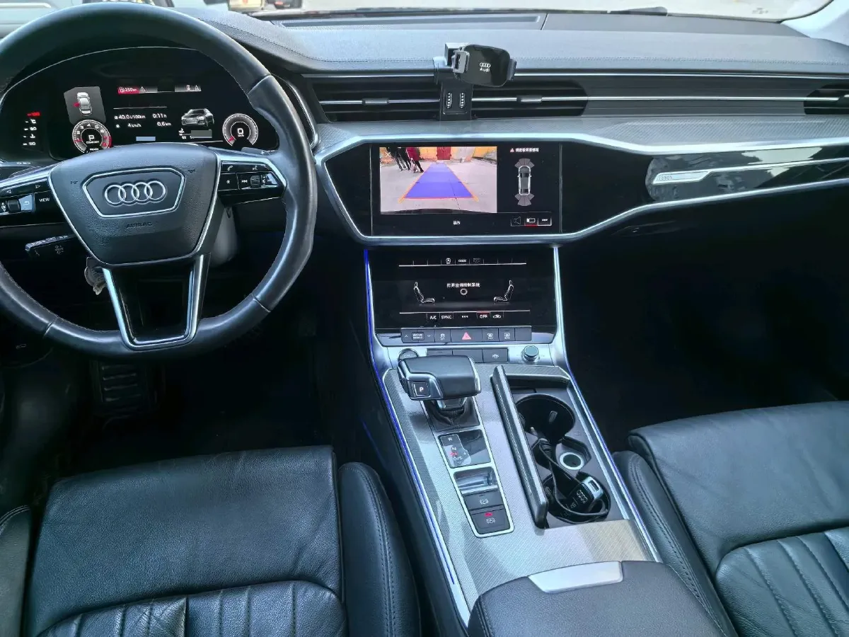 2021 Audi A6L 2.0T 224HP L4 7DCT,autocango,china used car exporter,china ev exporter,chinese used car exporter,chinese used ev exporter