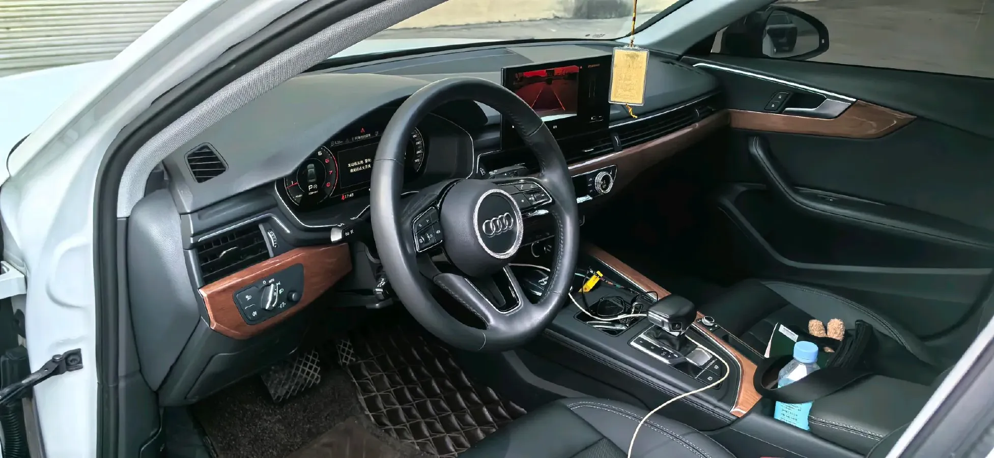 2020 Audi A4L 2.0T 190HP L4 7DCT,autocango,china used car exporter,china ev exporter,chinese used car exporter,chinese used ev exporter