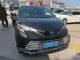 2023 Toyota Sienna 2.5L 189HP L4 E-CVT Hybrid