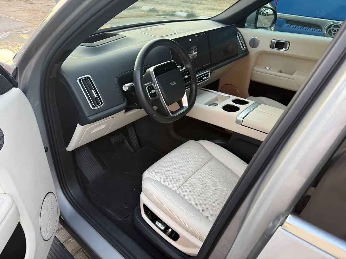 2023 Li L9 Range Extended 154HP REEV 42.6KWH,autocango,china used car exporter,china ev exporter,chinese used car exporter,chinese used ev exporter