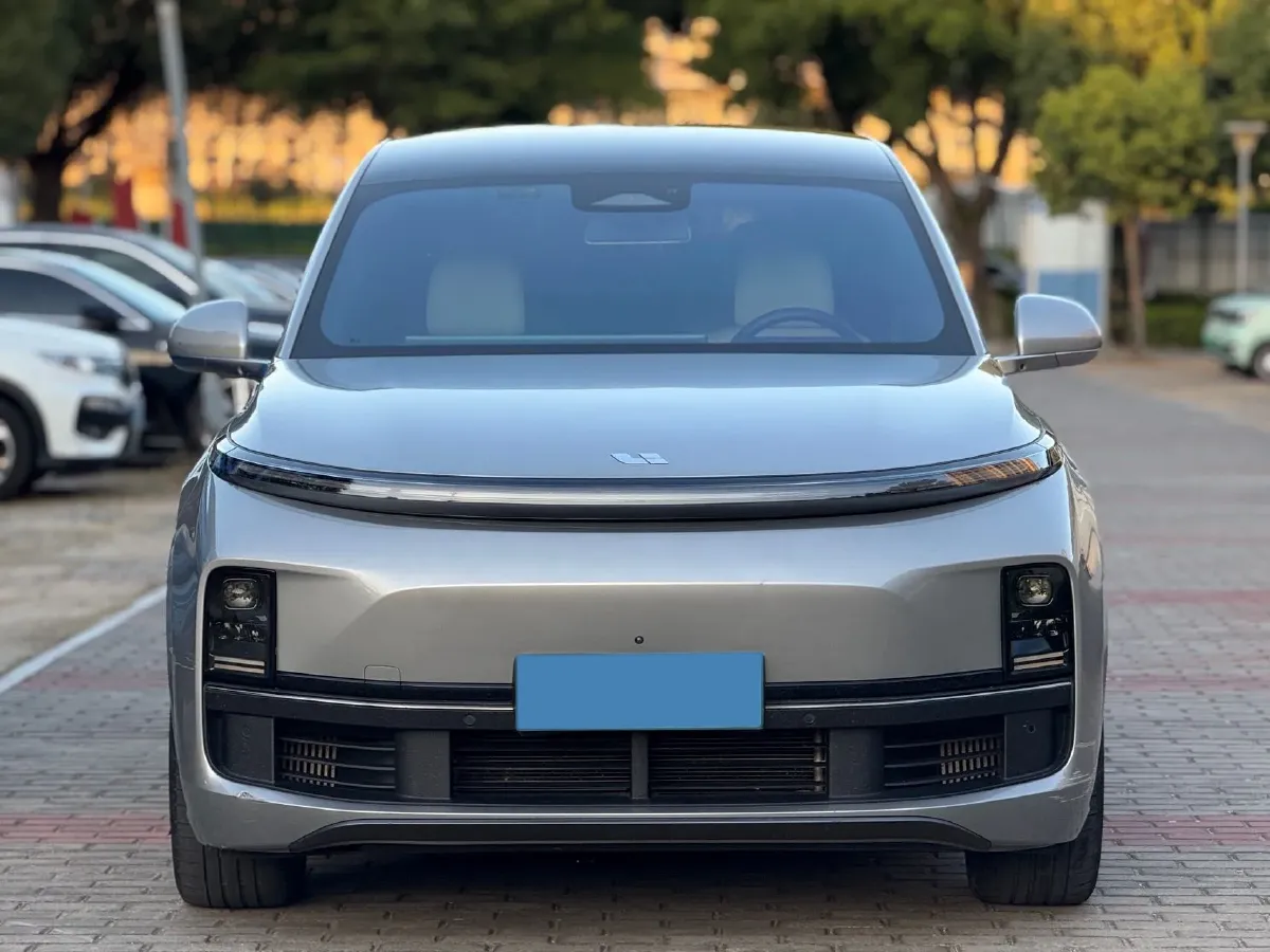2023 Li L9 Range Extended 154HP REEV 42.6KWH,autocango,china used car exporter,china ev exporter,chinese used car exporter,chinese used ev exporter