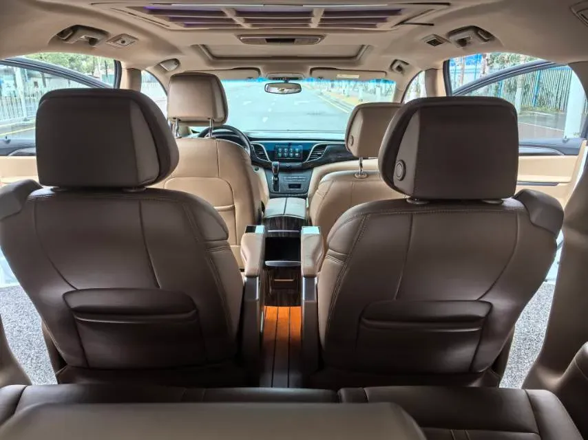 2018 Buick GL8 2.0T 260HP L4 6AT,autocango,china used car exporter,china ev exporter,chinese used car exporter,chinese used ev exporter