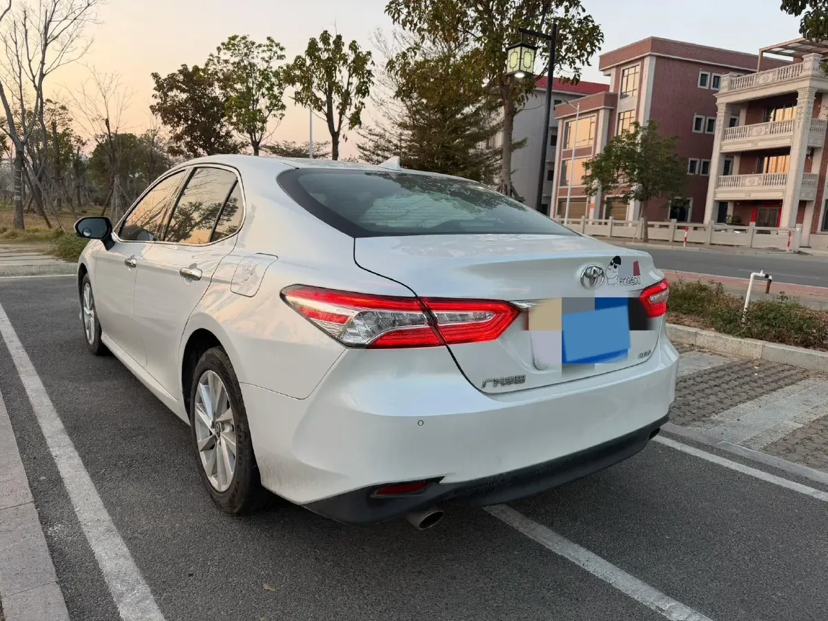 2021 Toyota Camry 2.0L 178HP L4 CVT,autocango,china used car exporter,china ev exporter,chinese used car exporter,chinese used ev exporter