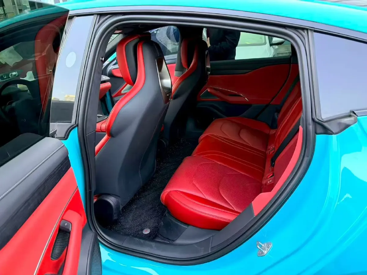 2024 MI SU7 BEV 101KWH,autocango,china used car exporter,china ev exporter,chinese used car exporter,chinese used ev exporter