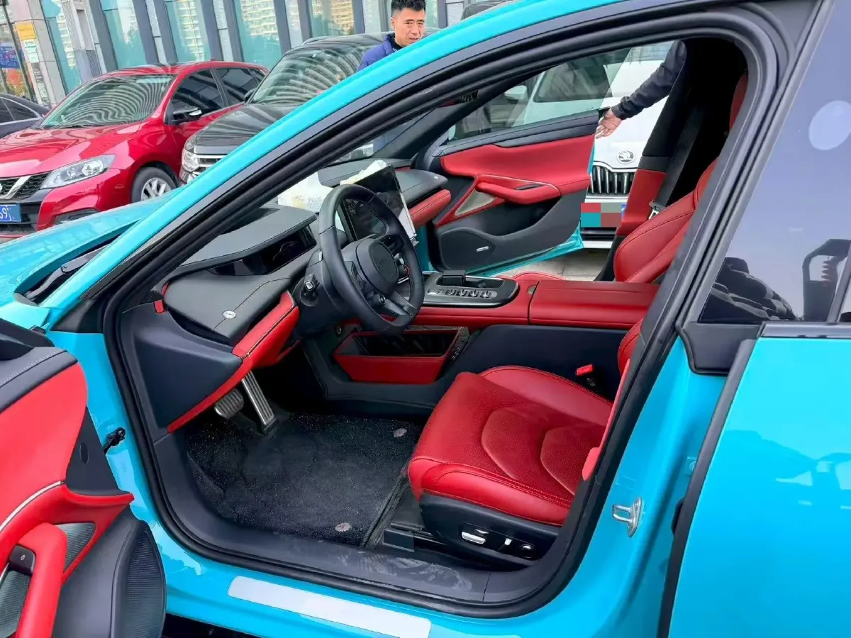 2024 MI SU7 BEV 101KWH,autocango,china used car exporter,china ev exporter,chinese used car exporter,chinese used ev exporter