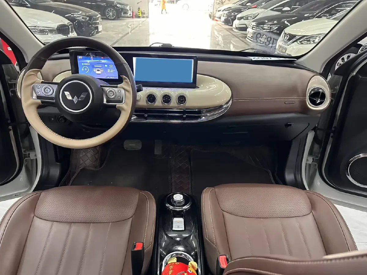 2023 WuLing BinGuo BEV 31.9KWH,autocango,china used car exporter,china ev exporter,chinese used car exporter,chinese used ev exporter