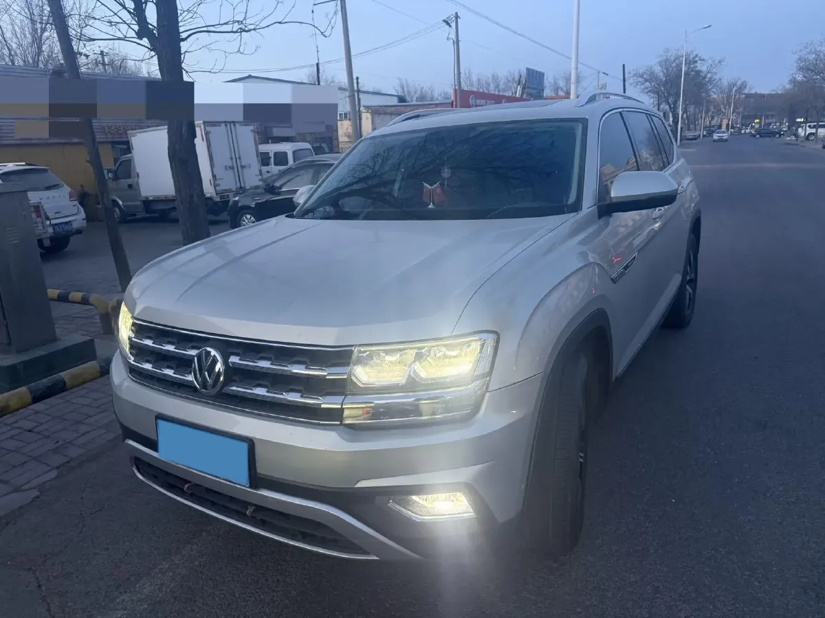 2017 Volkswagen Teramont 2.0T 220HP L4 7DCT,autocango,china used car exporter,china ev exporter,chinese used car exporter,chinese used ev exporter