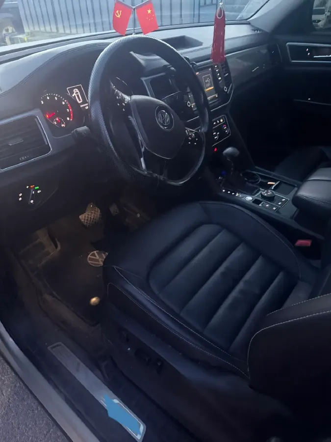 2017 Volkswagen Teramont 2.0T 220HP L4 7DCT,autocango,china used car exporter,china ev exporter,chinese used car exporter,chinese used ev exporter