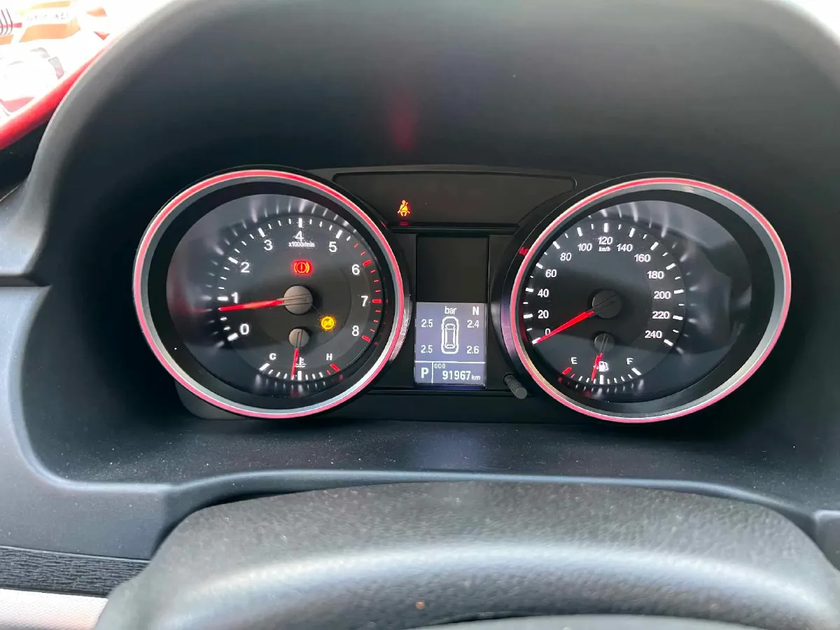 2018 Haval M6 1.5T 150HP L4 7DCT,autocango,china used car exporter,china ev exporter,chinese used car exporter,chinese used ev exporter