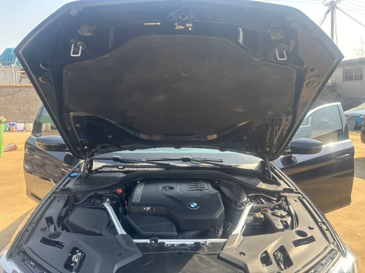 2022 BMW 5 Series 2.0T 245HP L4 8AT,autocango,china used car exporter,china ev exporter,chinese used car exporter,chinese used ev exporter