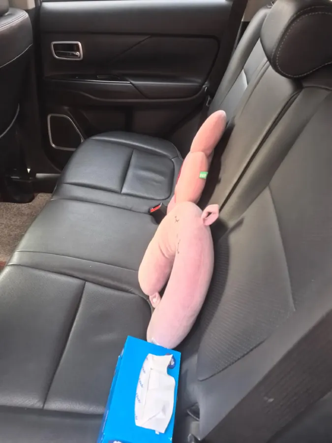 2018 Mitsubishi Outlander 2.0L 166HP L4 CVT,autocango,china used car exporter,china ev exporter,chinese used car exporter,chinese used ev exporter