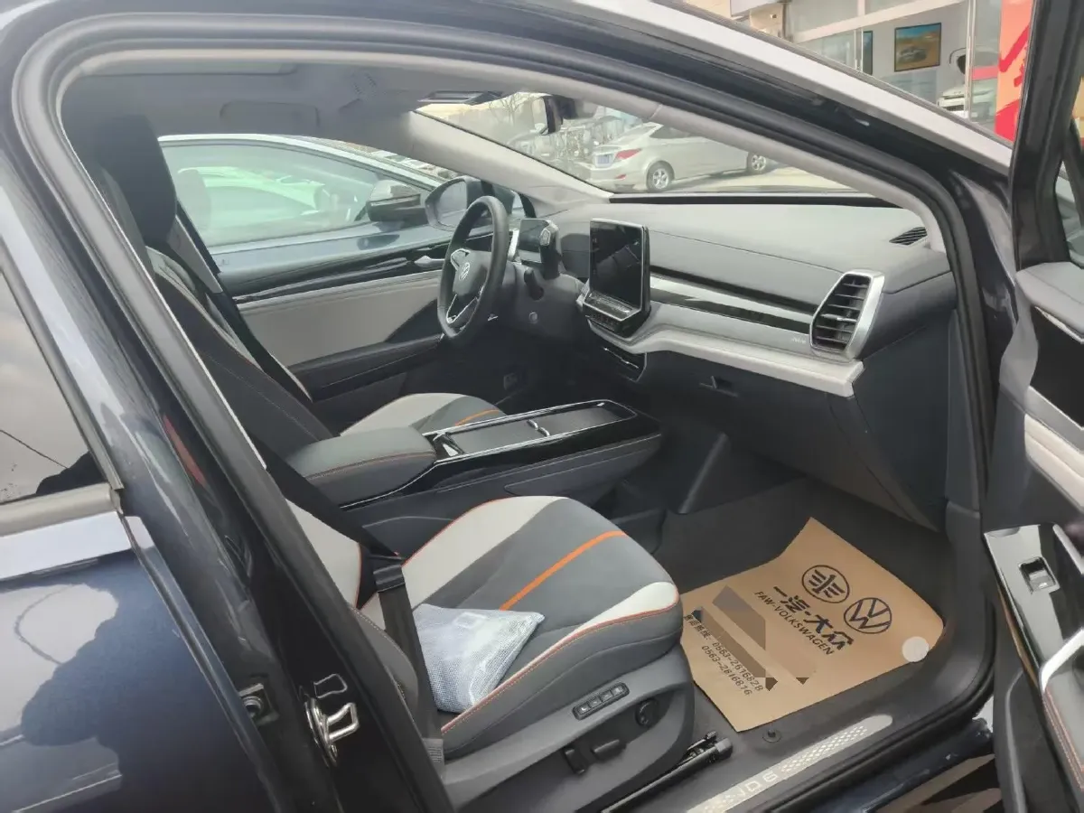 2021 Volkswagen ID.6 Crozz BEV 84.8KWH,autocango,china used car exporter,china ev exporter,chinese used car exporter,chinese used ev exporter