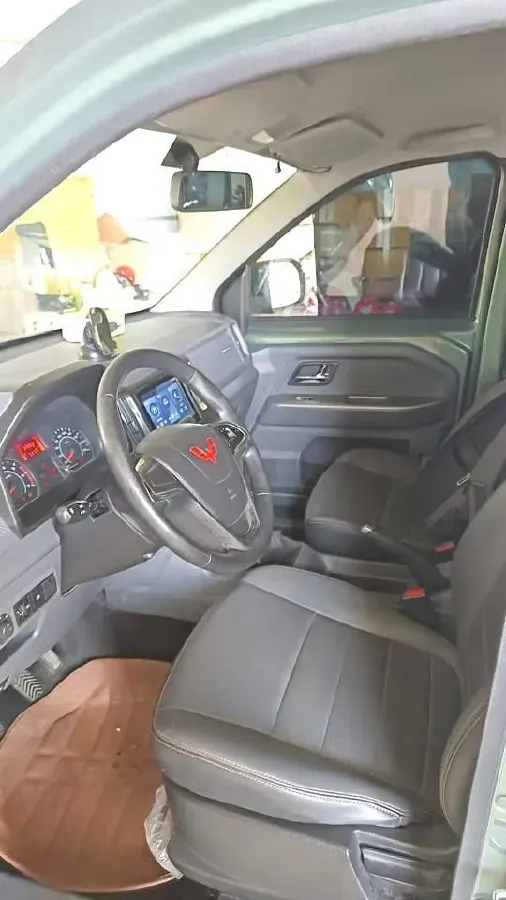 2021 WuLing ZhentTu 1.5L 99HP L4 5MT,autocango,china used car exporter,china ev exporter,chinese used car exporter,chinese used ev exporter