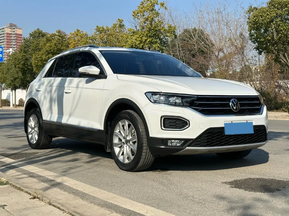 2021 Volkswagen T-Roc 1.4T 150HP L4 7DCT,autocango,china used car exporter,china ev exporter,chinese used car exporter,chinese used ev exporter