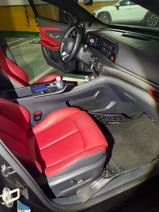 2020 ChangAn UNI-T 1.5T 180HP L4 7DCT,autocango,china used car exporter,china ev exporter,chinese used car exporter,chinese used ev exporter