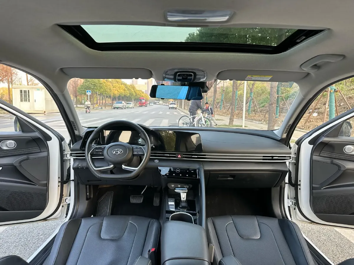 2022 Hyundai Elantra 1.5L 115HP L4 CVT,autocango,china used car exporter,china ev exporter,chinese used car exporter,chinese used ev exporter