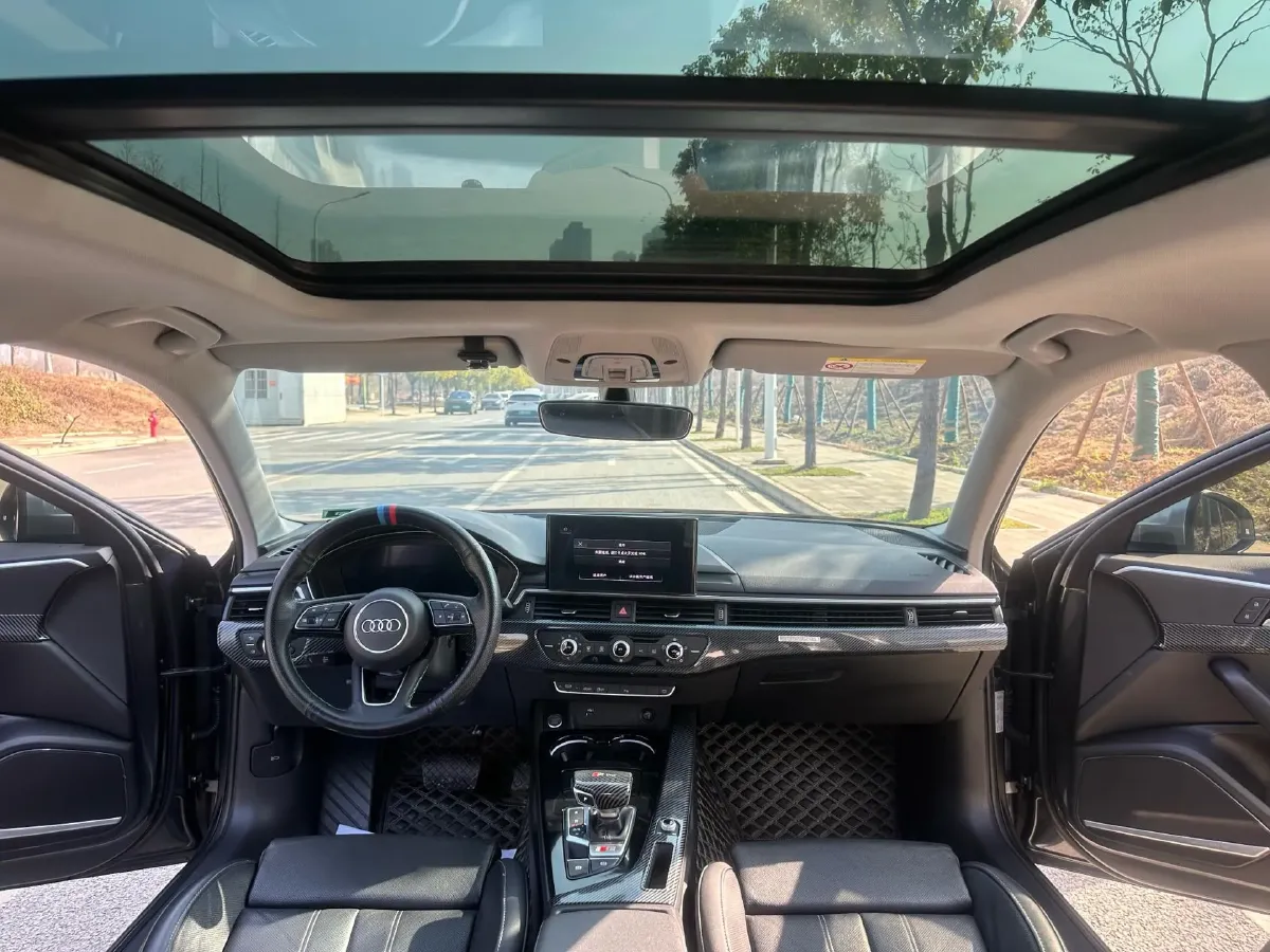 2022 Audi A4L 2.0T 150HP L4 7DCT,autocango,china used car exporter,china ev exporter,chinese used car exporter,chinese used ev exporter