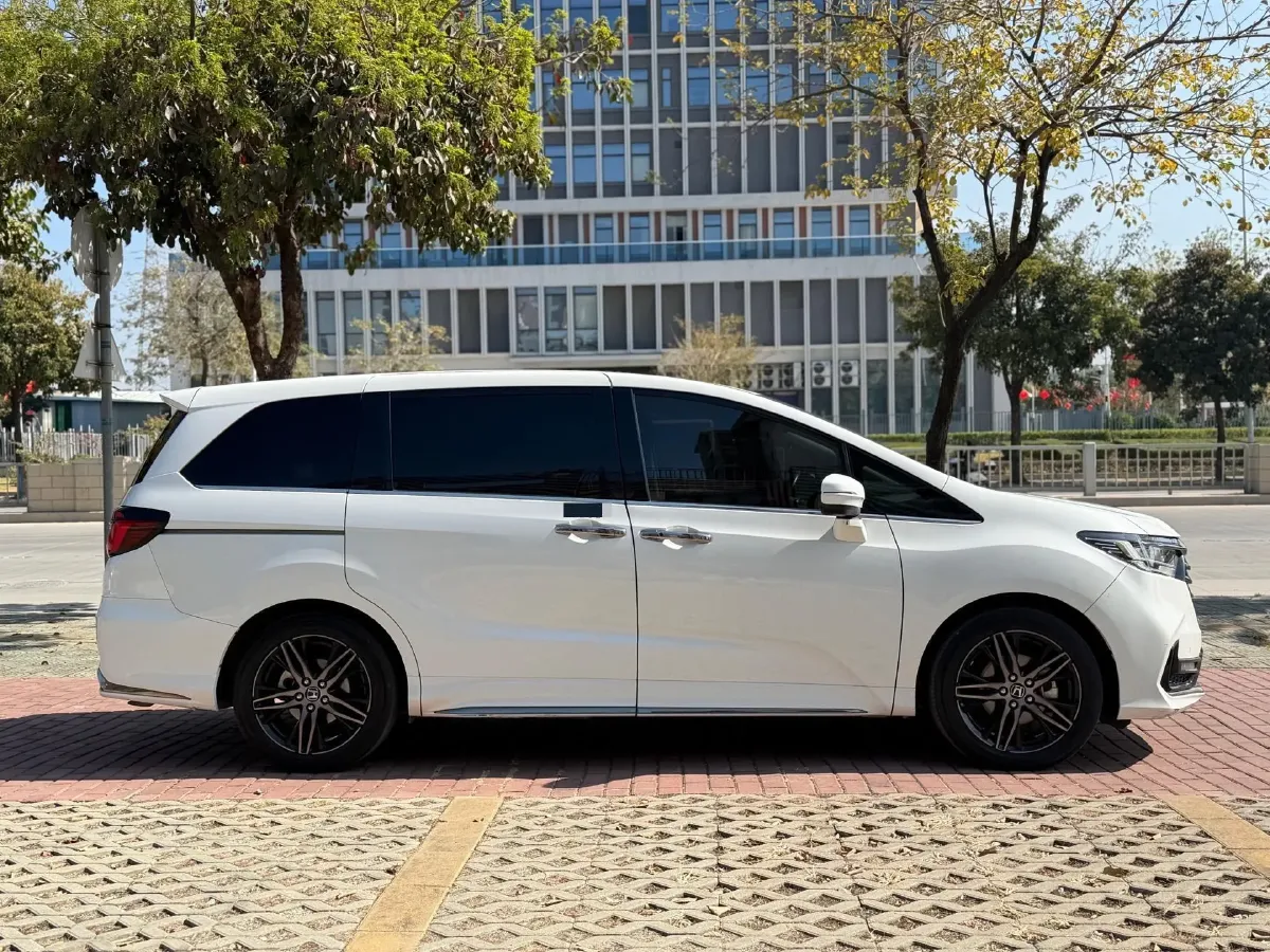 2022 Honda Odyssey 2.0L 146HP L4 E-CVT Hybrid,autocango,china used car exporter,china ev exporter,chinese used car exporter,chinese used ev exporter