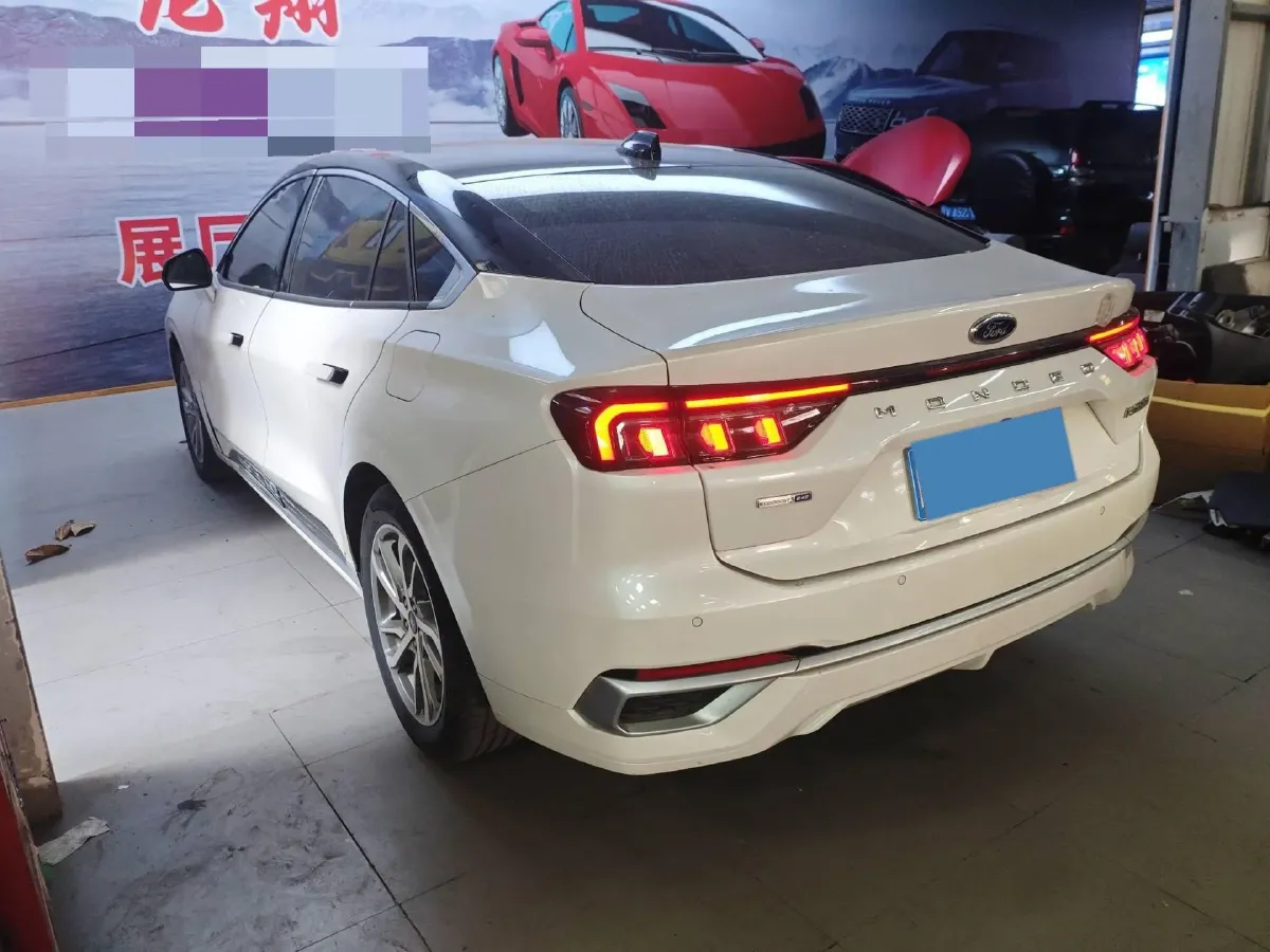 2022 Ford Mondeo 2.0T 238HP L4 8AT,autocango,china used car exporter,china ev exporter,chinese used car exporter,chinese used ev exporter