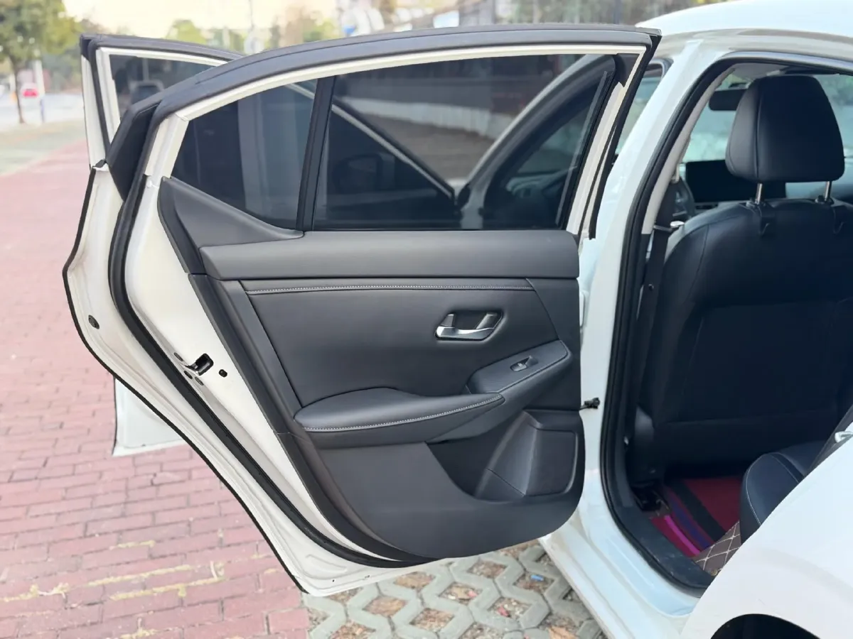 2023 Nissan Sylphy 1.6L 135HP L4 CVT,autocango,china used car exporter,china ev exporter,chinese used car exporter,chinese used ev exporter