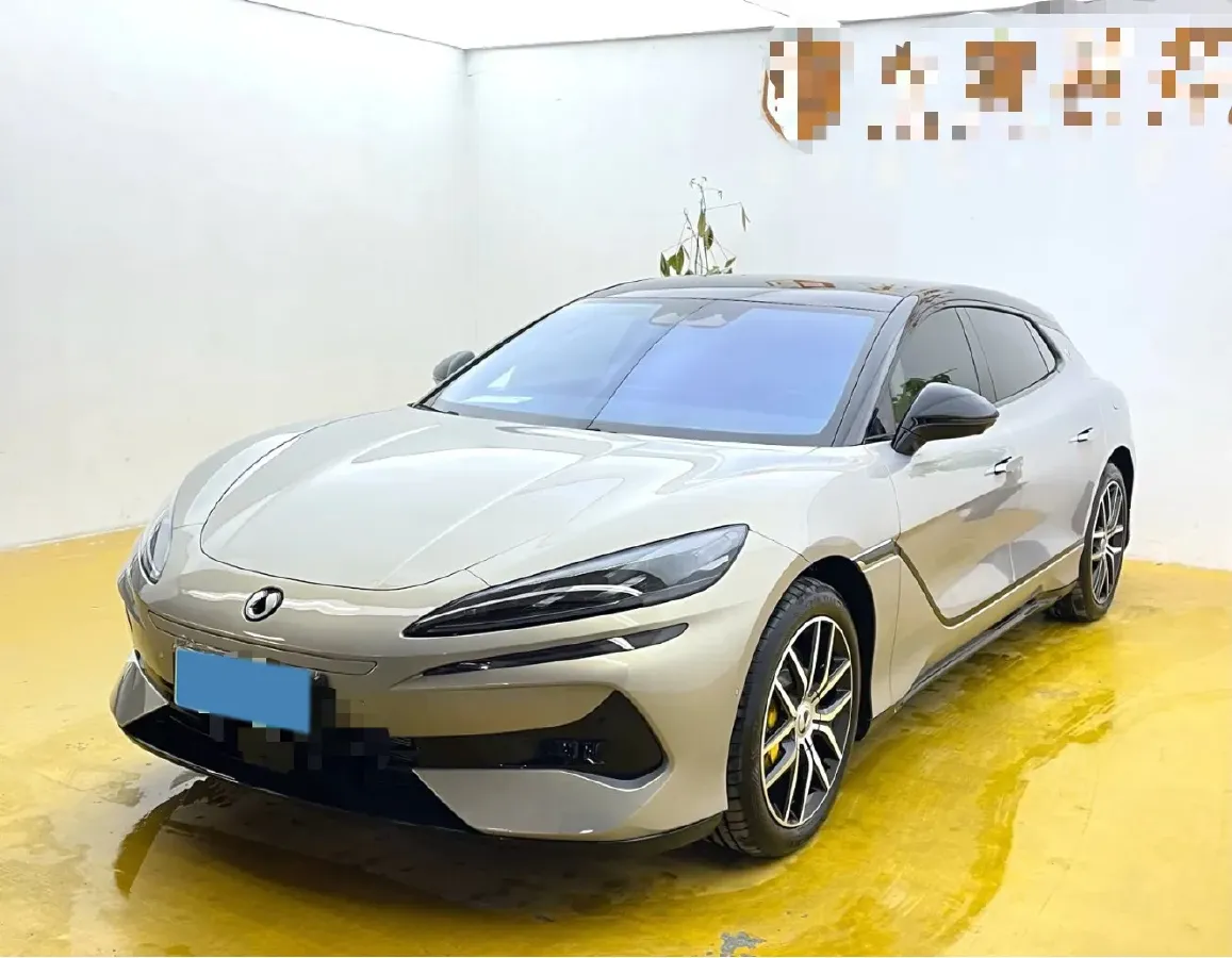2024 Denza DenzaZ9GT 2.0T 207HP L4 E-CVT PHEV 38.5KWH,autocango,china used car exporter,china ev exporter,chinese used car exporter,chinese used ev exporter