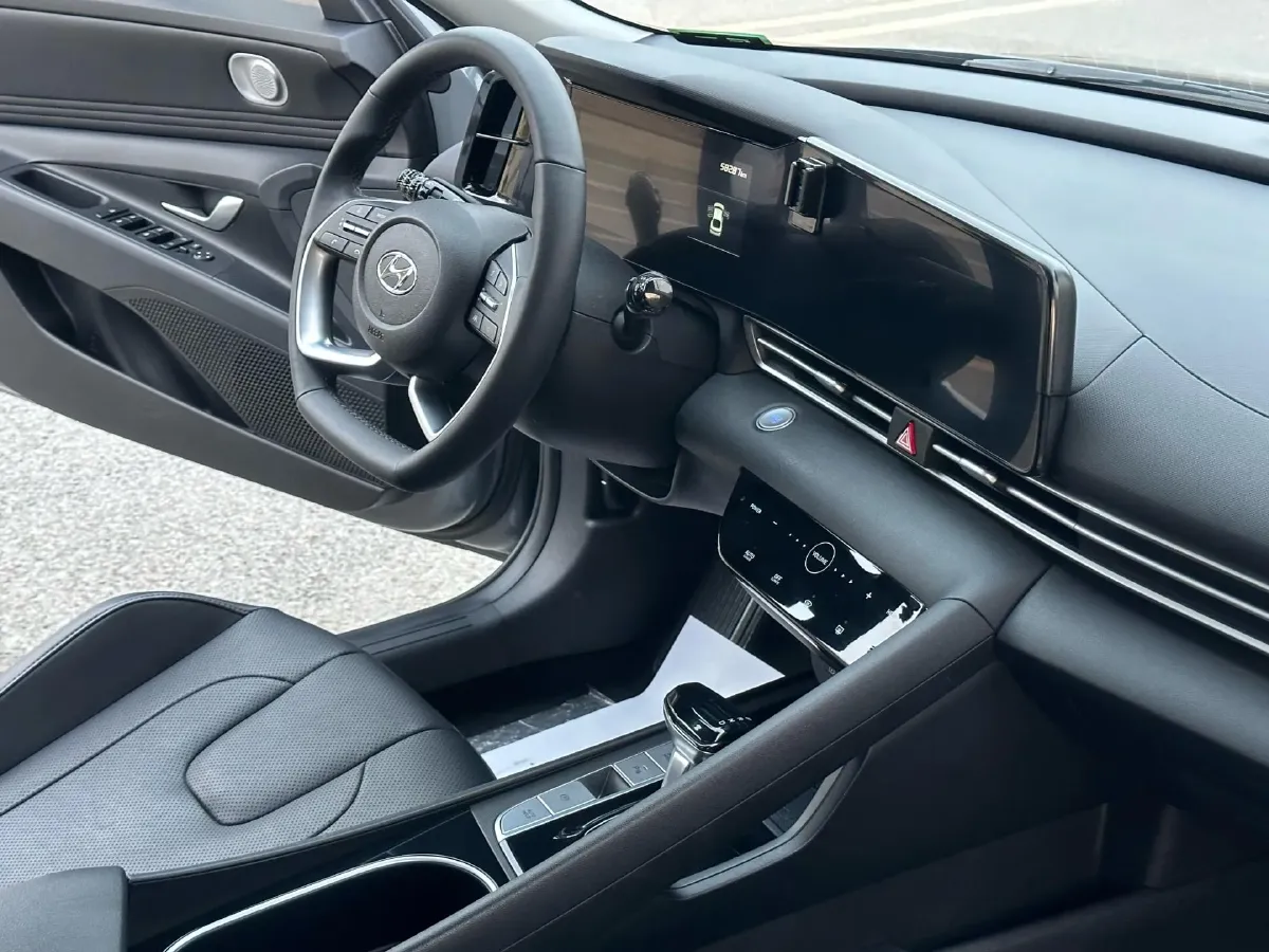 2022 Hyundai Elantra 1.5L 115HP L4 CVT,autocango,china used car exporter,china ev exporter,chinese used car exporter,chinese used ev exporter