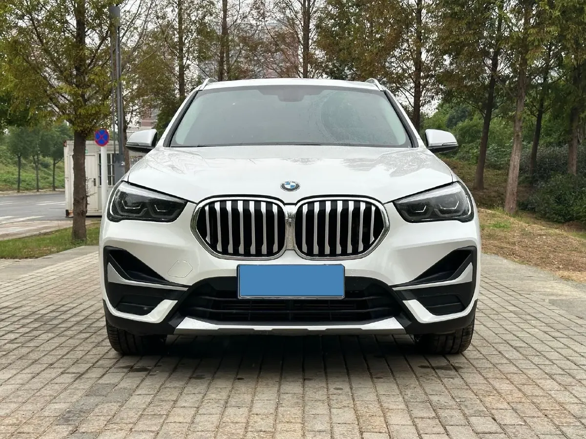 2022 BMW X1 1.5T 140HP L3 7DCT,autocango,china used car exporter,china ev exporter,chinese used car exporter,chinese used ev exporter