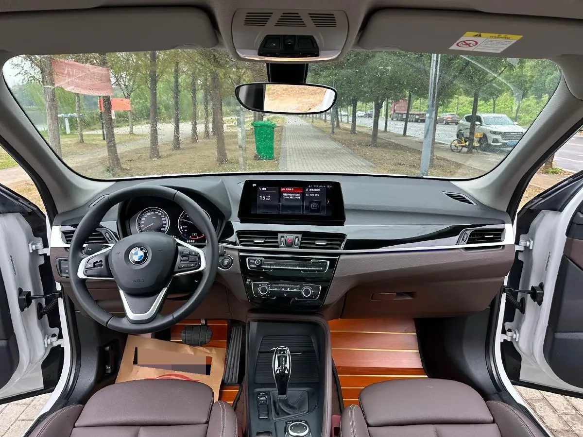 2022 BMW X1 1.5T 140HP L3 7DCT,autocango,china used car exporter,china ev exporter,chinese used car exporter,chinese used ev exporter