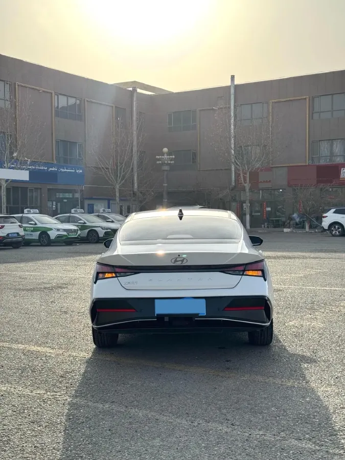 2023 Hyundai Elantra 1.5L 115HP L4 CVT,autocango,china used car exporter,china ev exporter,chinese used car exporter,chinese used ev exporter