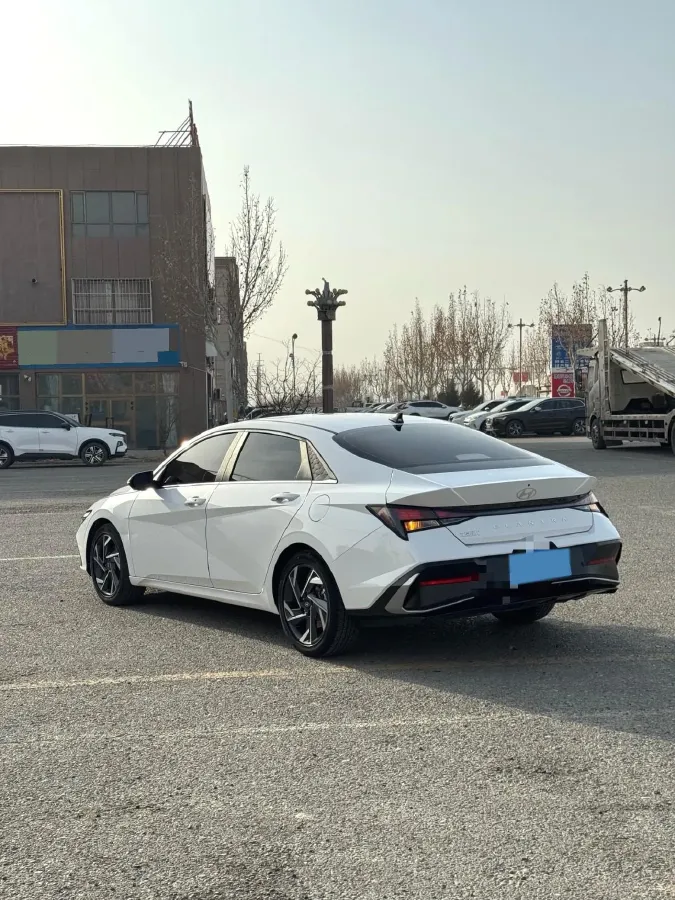 2023 Hyundai Elantra 1.5L 115HP L4 CVT,autocango,china used car exporter,china ev exporter,chinese used car exporter,chinese used ev exporter