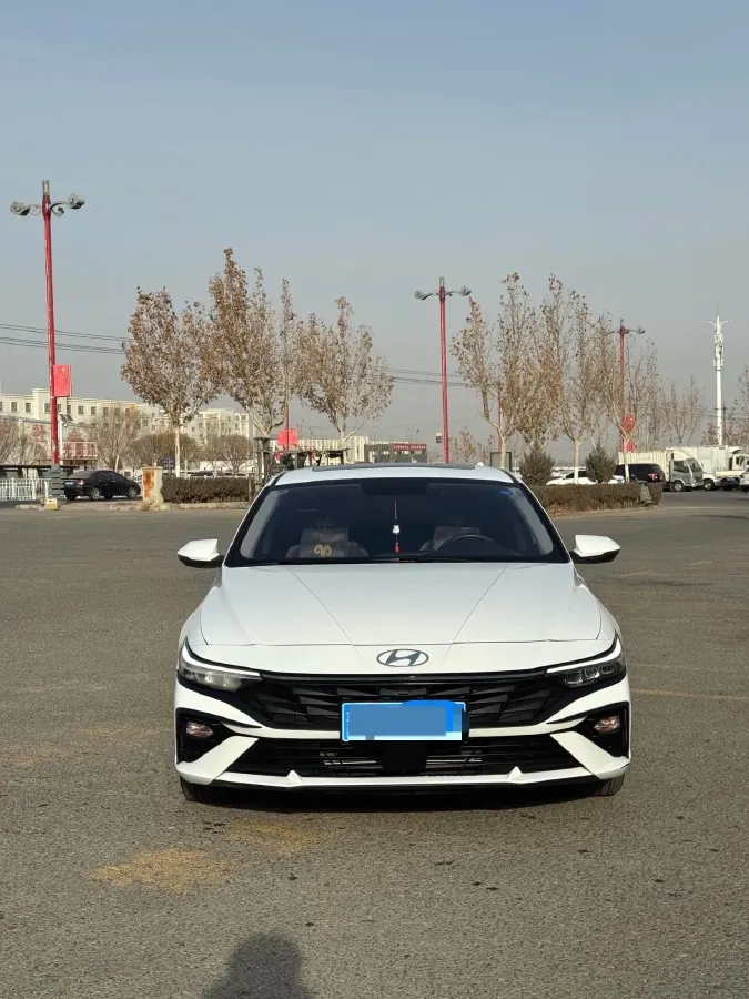 2023 Hyundai Elantra 1.5L 115HP L4 CVT,autocango,china used car exporter,china ev exporter,chinese used car exporter,chinese used ev exporter
