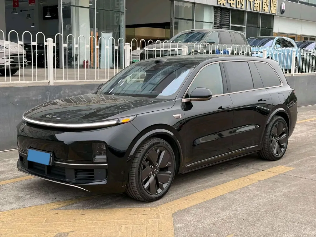 2025 Li L9 Range Extended 154HP REEV,autocango,china used car exporter,china ev exporter,chinese used car exporter,chinese used ev exporter