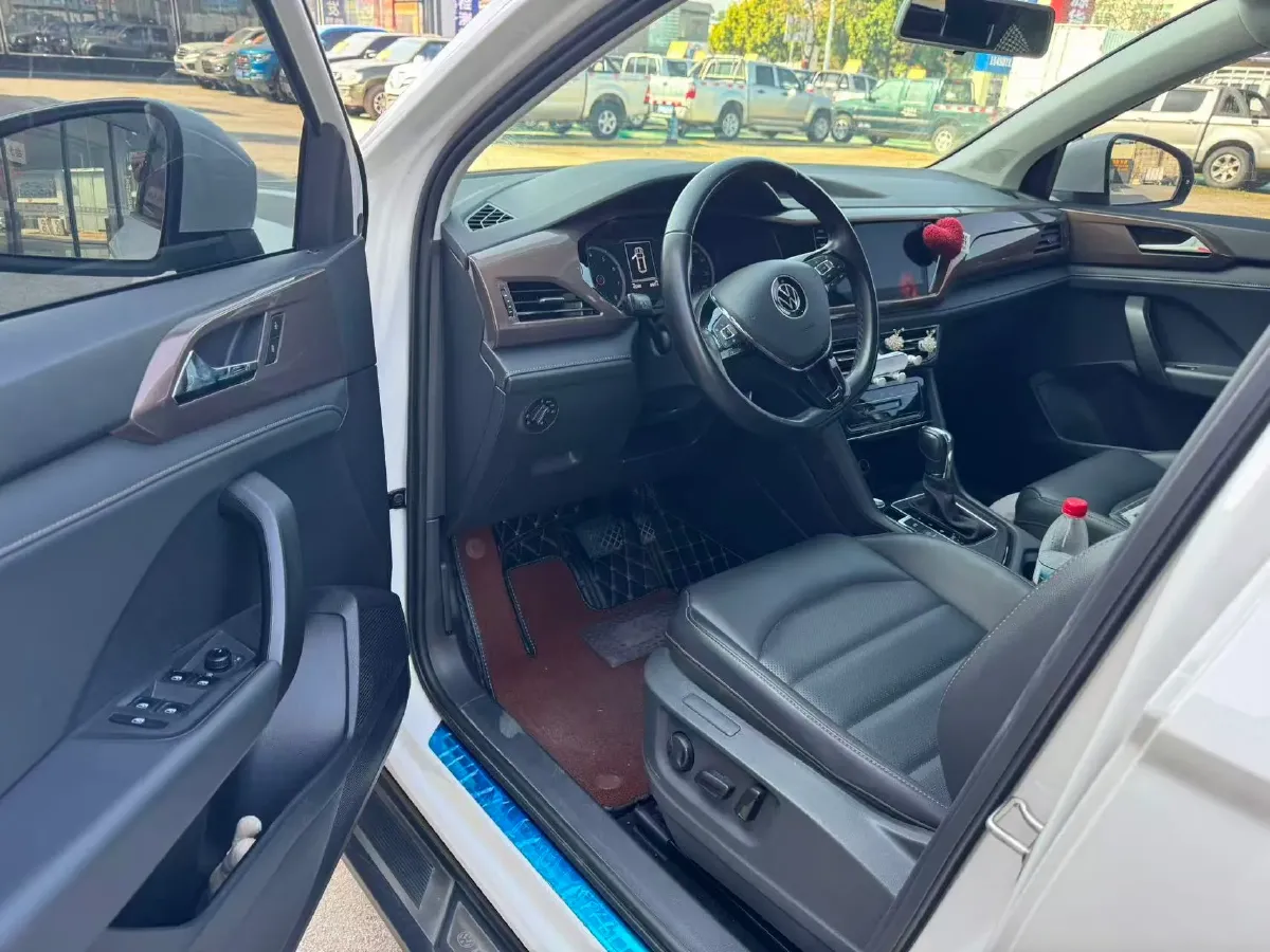 2021 Volkswagen Tharu 1.4T 150HP L4 7DCT,autocango,china used car exporter,china ev exporter,chinese used car exporter,chinese used ev exporter