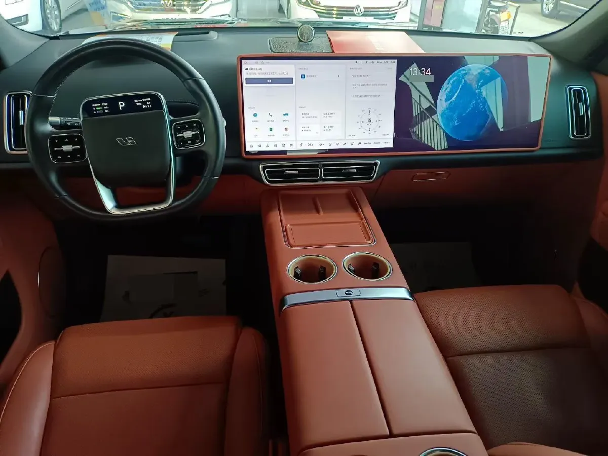 2023 Li L8 Range Extended 154HP REEV 40.9KWH,autocango,china used car exporter,china ev exporter,chinese used car exporter,chinese used ev exporter