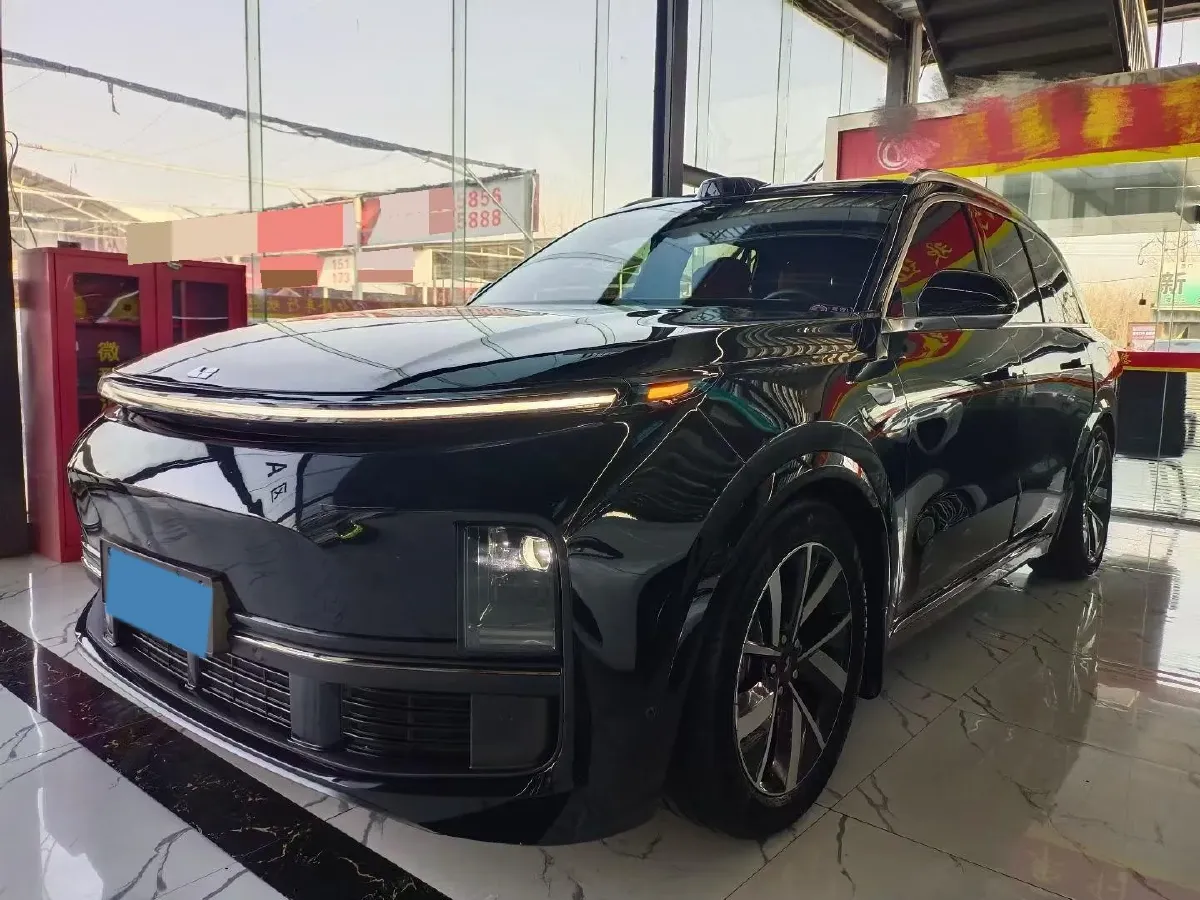 2023 Li L8 Range Extended 154HP REEV 40.9KWH,autocango,china used car exporter,china ev exporter,chinese used car exporter,chinese used ev exporter