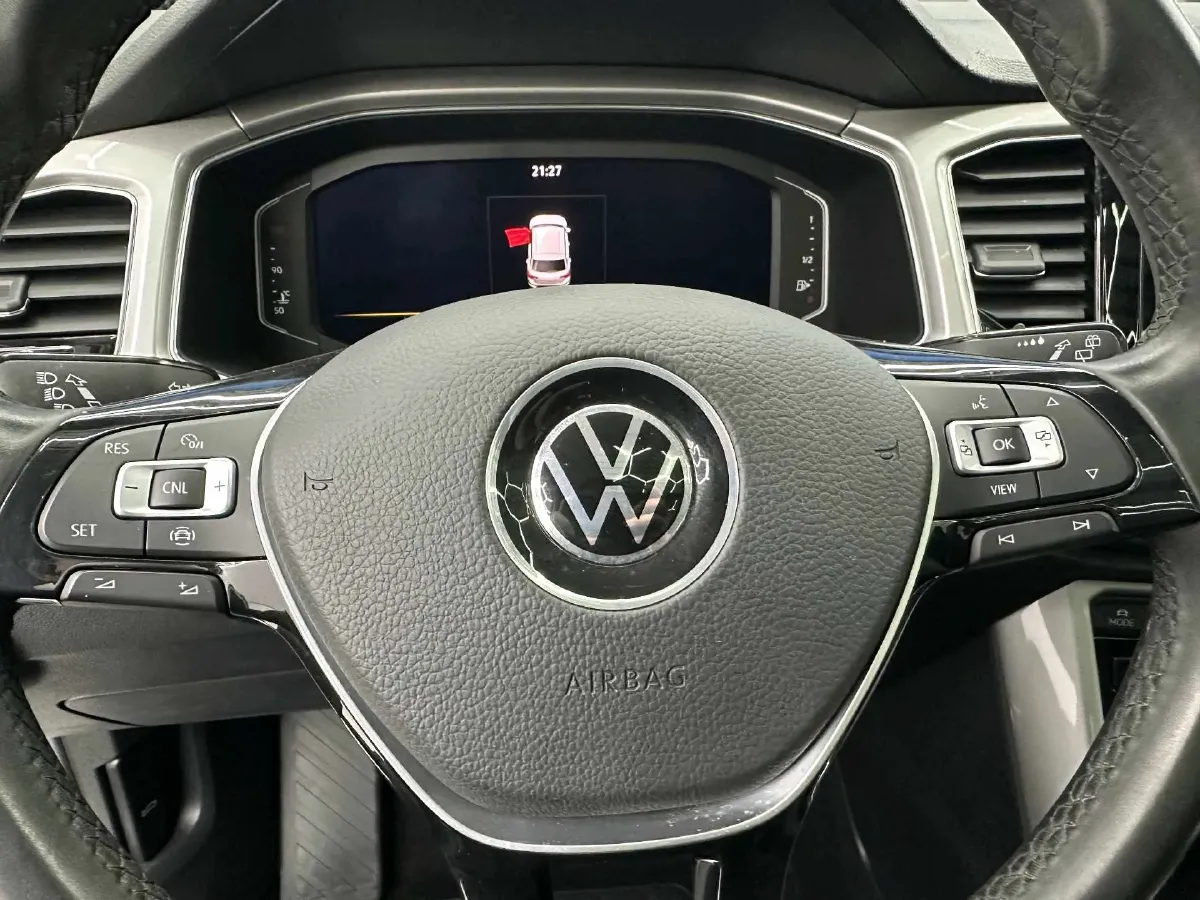 2022 Volkswagen T-Roc 1.4T 150HP L4 7DCT,autocango,china used car exporter,china ev exporter,chinese used car exporter,chinese used ev exporter