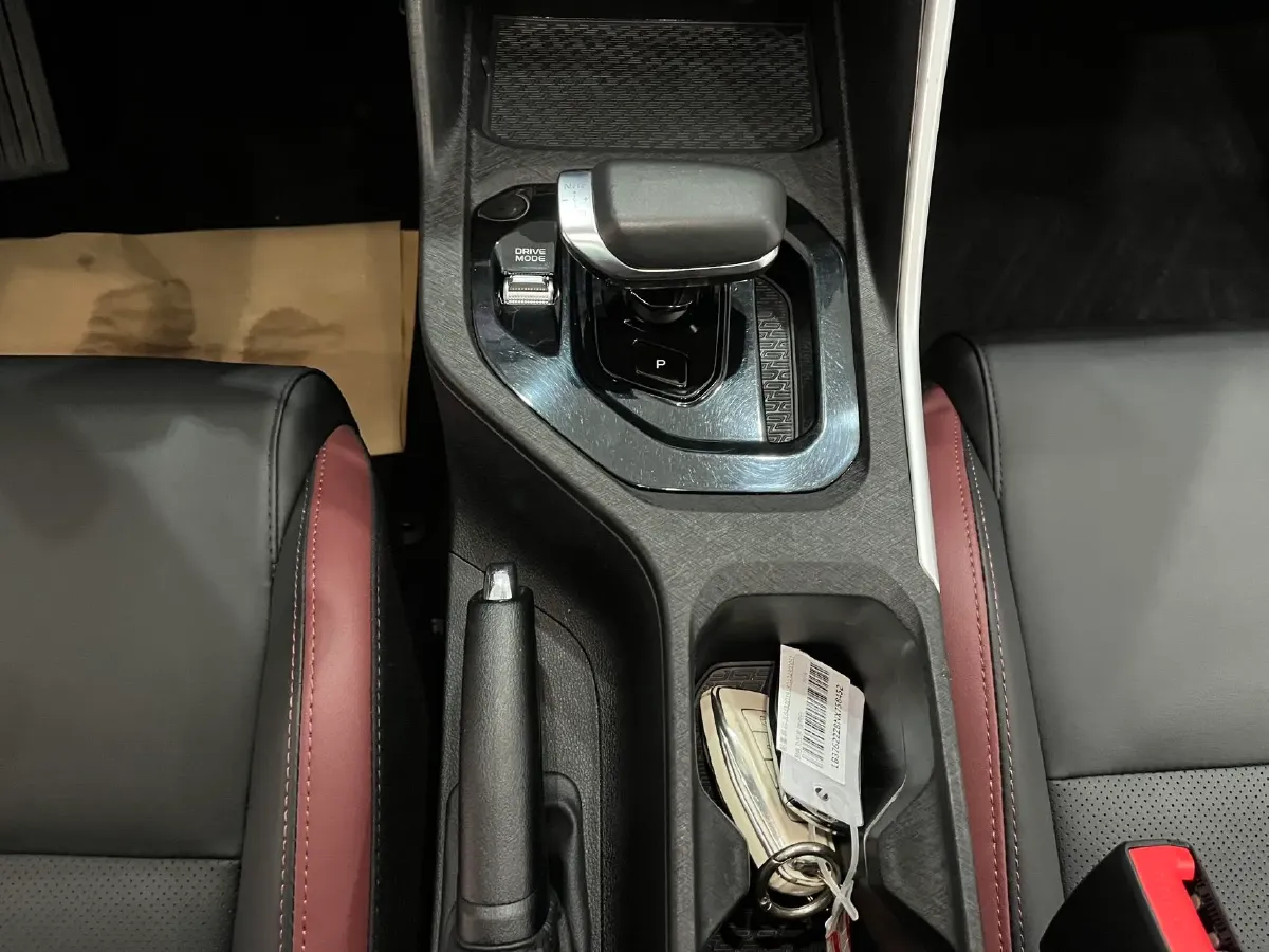 2021 Geely Coolray 1.4T 141HP L4 6DCT,autocango,china used car exporter,china ev exporter,chinese used car exporter,chinese used ev exporter