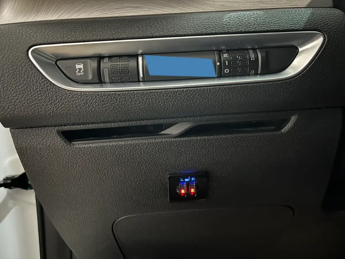 2021 Geely Coolray 1.4T 141HP L4 6DCT,autocango,china used car exporter,china ev exporter,chinese used car exporter,chinese used ev exporter