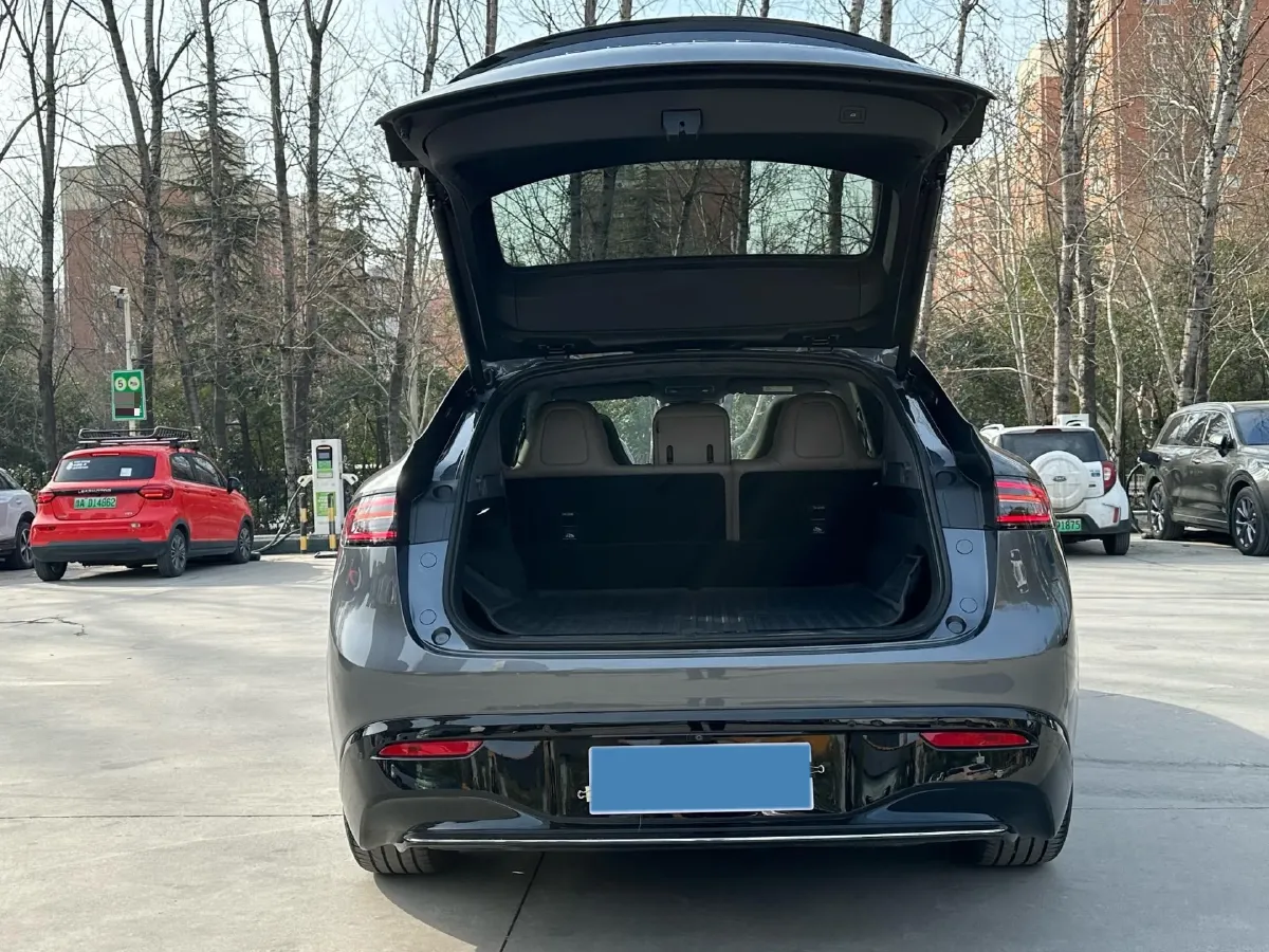 2025 Luxeed R7 REEV 156HP REEV 37KWH,autocango,china used car exporter,china ev exporter,chinese used car exporter,chinese used ev exporter