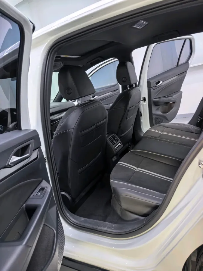 2021 Volkswagen Golf 1.4T 150HP L4 7DCT,autocango,china used car exporter,china ev exporter,chinese used car exporter,chinese used ev exporter