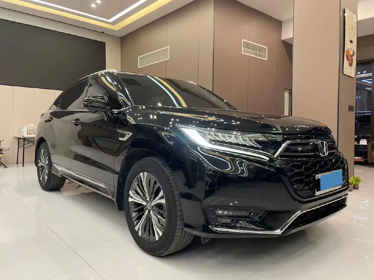 2020 Honda UR-V 2.0T 272HP L4 9AT,autocango,china used car exporter,china ev exporter,chinese used car exporter,chinese used ev exporter