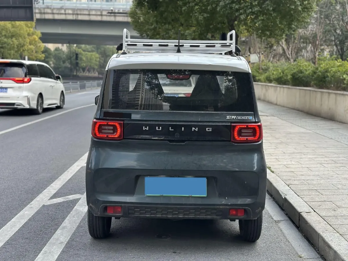 2022 WuLing HongGuang MINI EV BEV 9KWH,autocango,china used car exporter,china ev exporter,chinese used car exporter,chinese used ev exporter