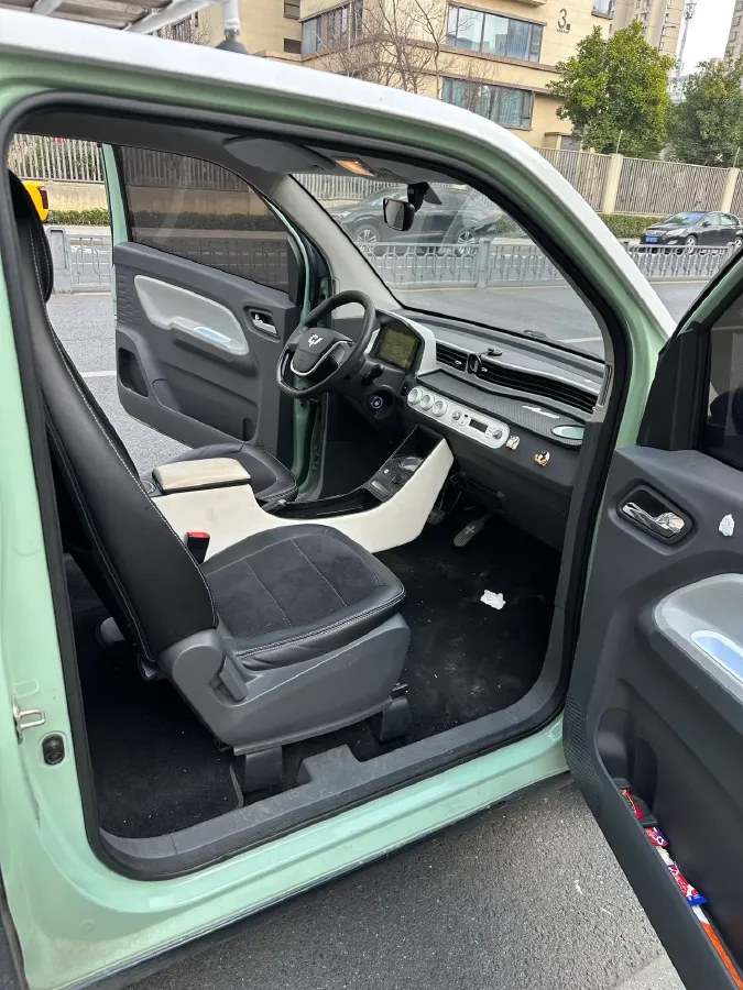 2022 WuLing HongGuang MINI EV BEV 9KWH,autocango,china used car exporter,china ev exporter,chinese used car exporter,chinese used ev exporter