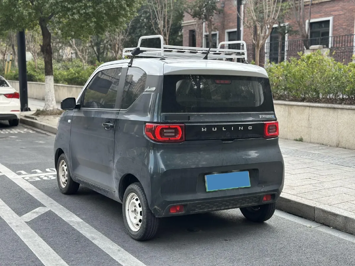2022 WuLing HongGuang MINI EV BEV 9KWH,autocango,china used car exporter,china ev exporter,chinese used car exporter,chinese used ev exporter