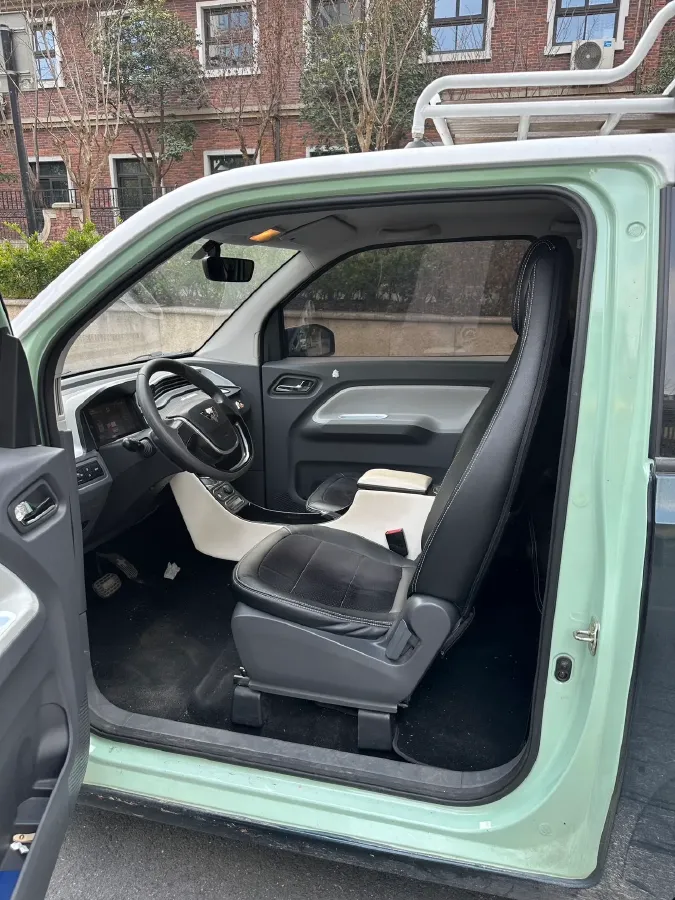 2022 WuLing HongGuang MINI EV BEV 9KWH,autocango,china used car exporter,china ev exporter,chinese used car exporter,chinese used ev exporter